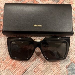 BRAND NEW Max Mara Rectangular Sunglasses